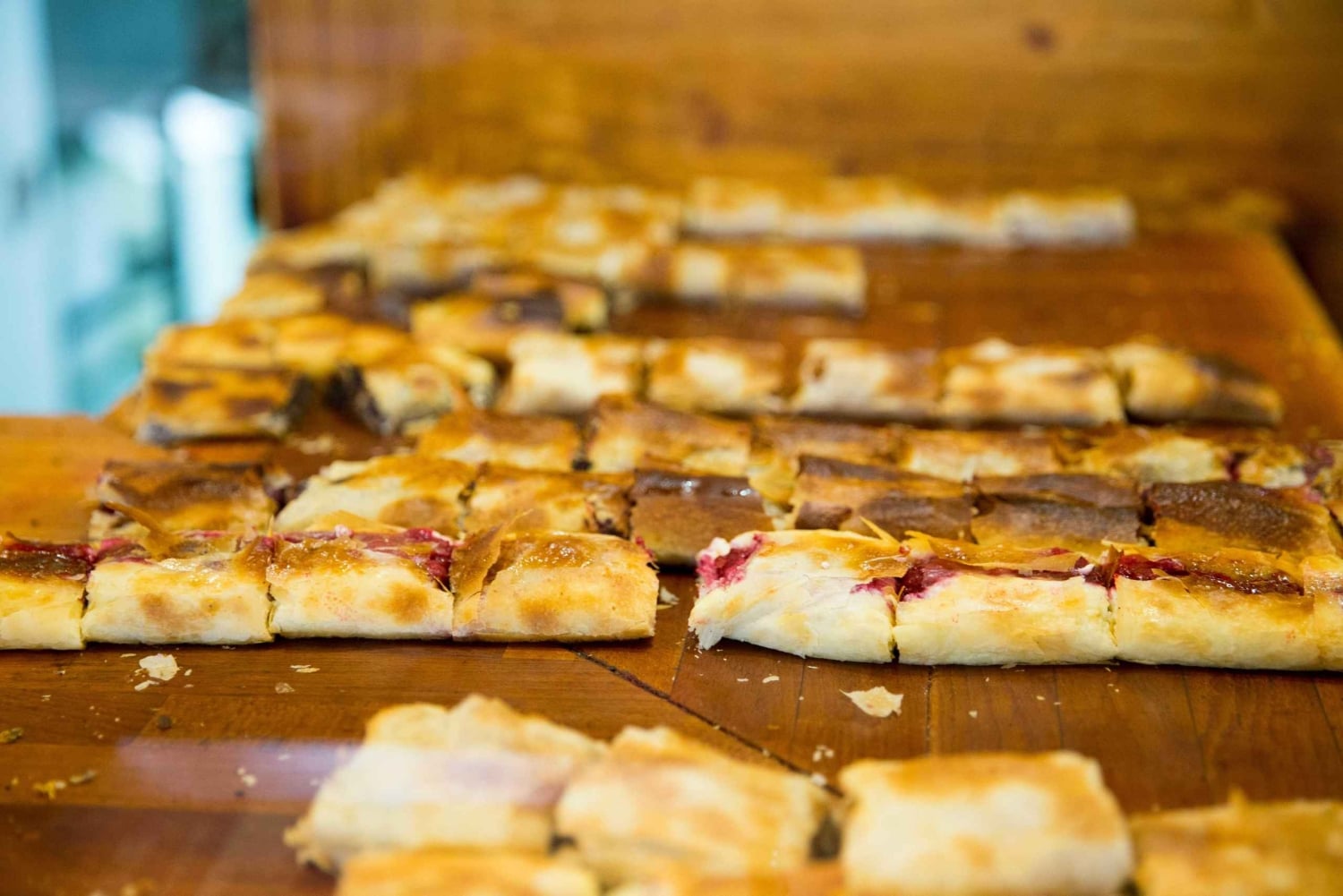 Budapest Street Food Tour med snacks, efterrätt och öl