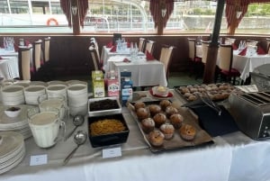 Budapest: Summer Brunch & Cruise with Prosecco or Cake