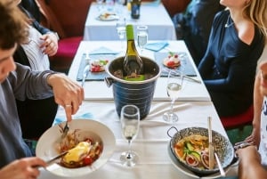 Budapest: Brunch estivo e crociera con prosecco o torta