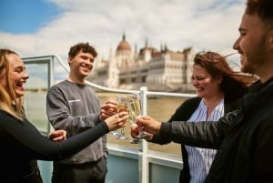 Budapest: Brunch estivo e crociera con prosecco o torta