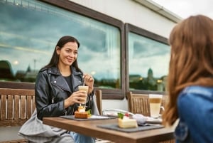 Budapest: Brunch estivo e crociera con prosecco o torta