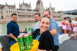 Budapest: Sunset Sightseeing Cruise with Unlimited Beer