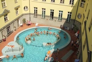Budapest Super Saver: Spa, rundvisning i basilikaen og Donau-krydstogt