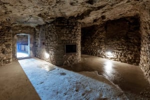 Budapest: The WWII Siege of Buda Castle & Bomb Shelter Tour