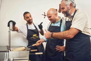 Budapest: laboratorio di torta a camino tradizionale (Kürtőskalács)