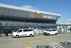 Budapest: BUD Airport Private Transfer Service In and Out