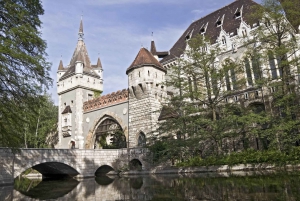 Budapest: Vajdahunyad Castle E-ticket with Audio Tour