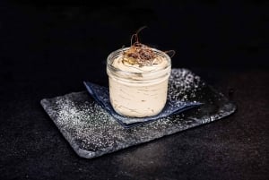 Budapest: Valentine’s Day Dinner Cruise with Piano Show