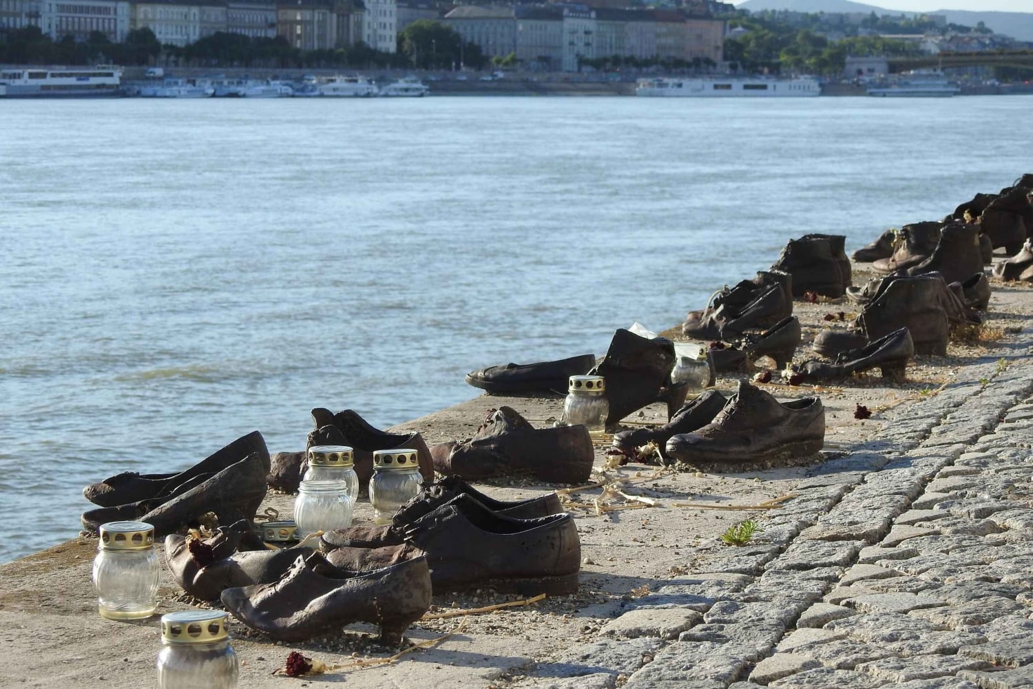 Budapest : Visite à pied du Mémorial des chaussures et du Parlement