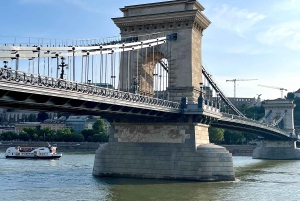 Budapest: Byvandring med skorpe og polaroidfotos