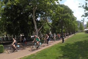 Budapeszt: wycieczka rowerowa z przewodnikiem i e-rowerami oraz gulasz