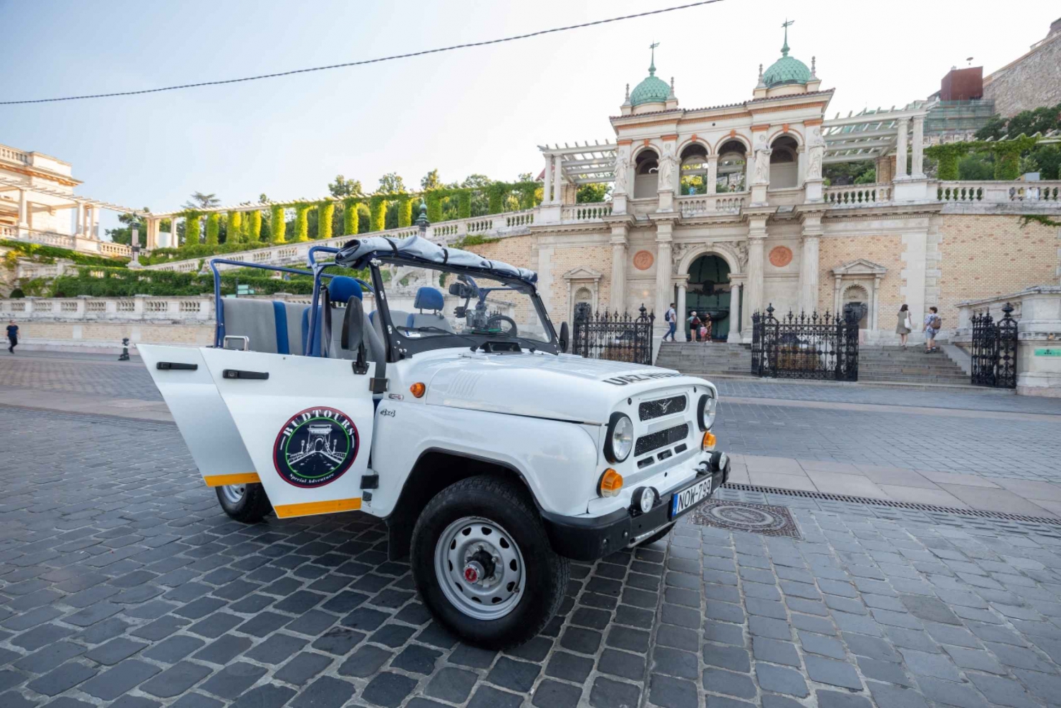 Classic Budapest City Sightseeing Tour Russian Jeep