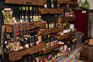 Cerca de Budapest: Cata de vinos en una pequeña y acogedora bodega familiar