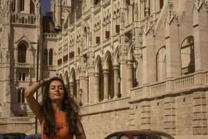 Discover Budapest by Retro Tram: Synagogue, Parliament