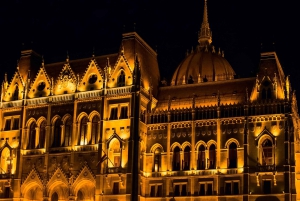 Discover Budapest by Retro Tram: Synagogue, Parliament