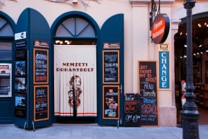 Discover Budapest by Retro Tram: Synagogue, Parliament