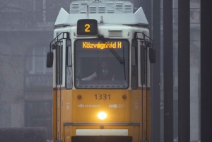 Discover Budapest by Retro Tram: Synagogue, Parliament