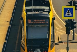 Tutustu Budapestiin retroraitiovaunulla: synagoga, parlamentti