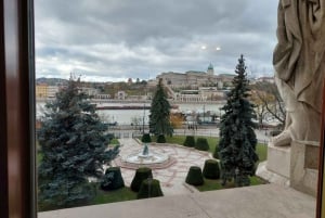 Budapest: Private City Tour with Local Guide