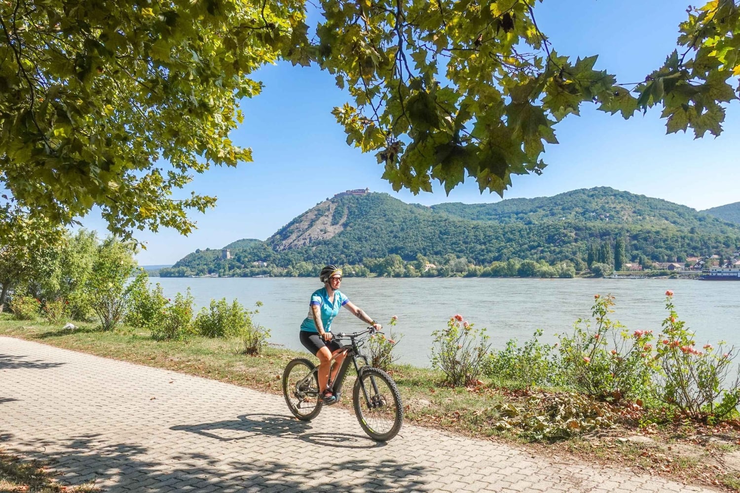 E-Mountainbike-äventyr i Donaubäckenet