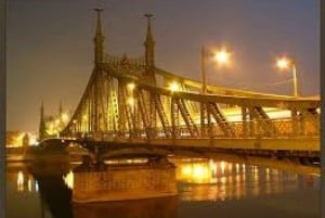 Enjoy a 2 hour illumination tour in Budapest