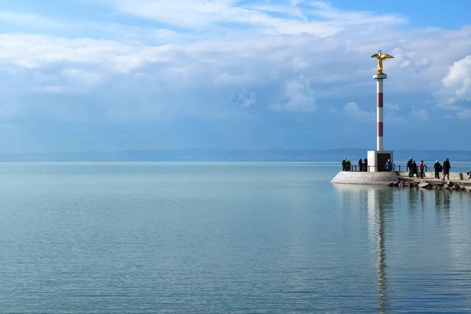 Depuis Budapest : Tour du Balaton en demi-cercle avec traversée en ferry