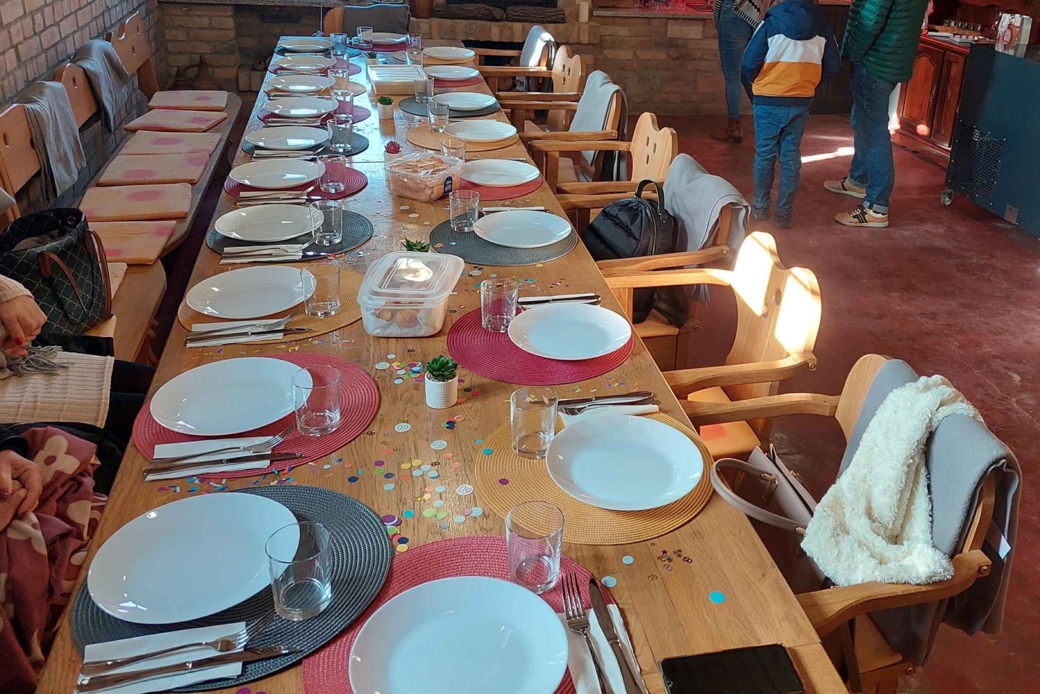 Vanuit Boedapest: Halfdaagse Monor wijntour met maaltijd