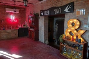 Vanuit Boedapest: Halfdaagse Monor wijntour met maaltijd