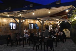 Vanuit Boedapest: Halfdaagse Monor wijntour met maaltijd