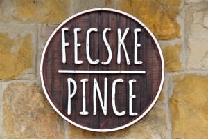 Vanuit Boedapest: Halfdaagse Monor wijntour met maaltijd