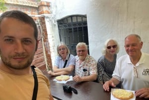 From Budapest: Szentendre Art and Food Tour with Tasting