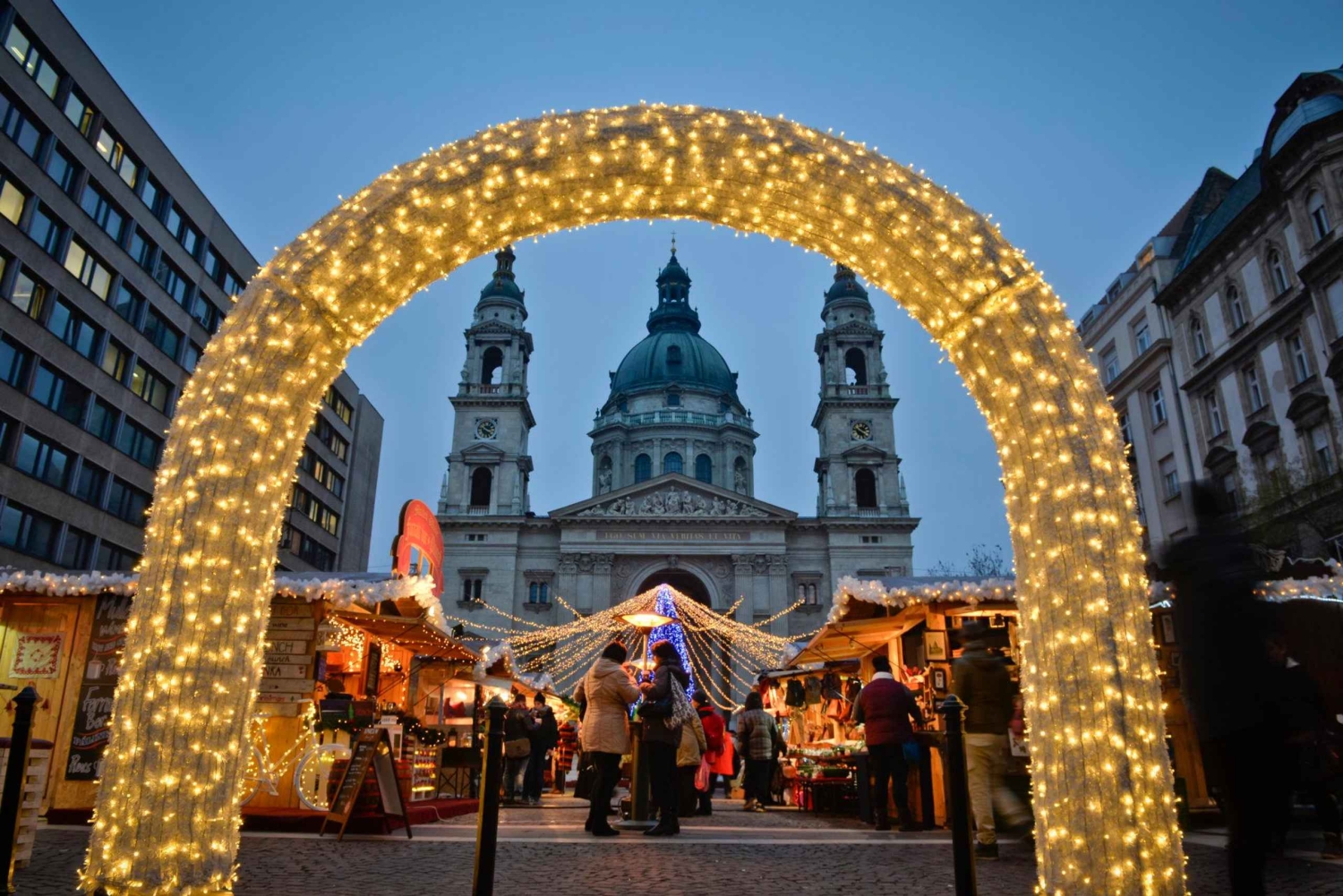 Från Wien: Julmarknadstur i Bratislava och Budapest