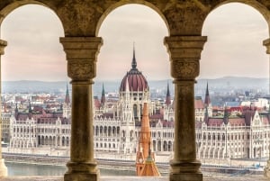 From Vienna: Budapest and Bratislava Guided Photography Tour