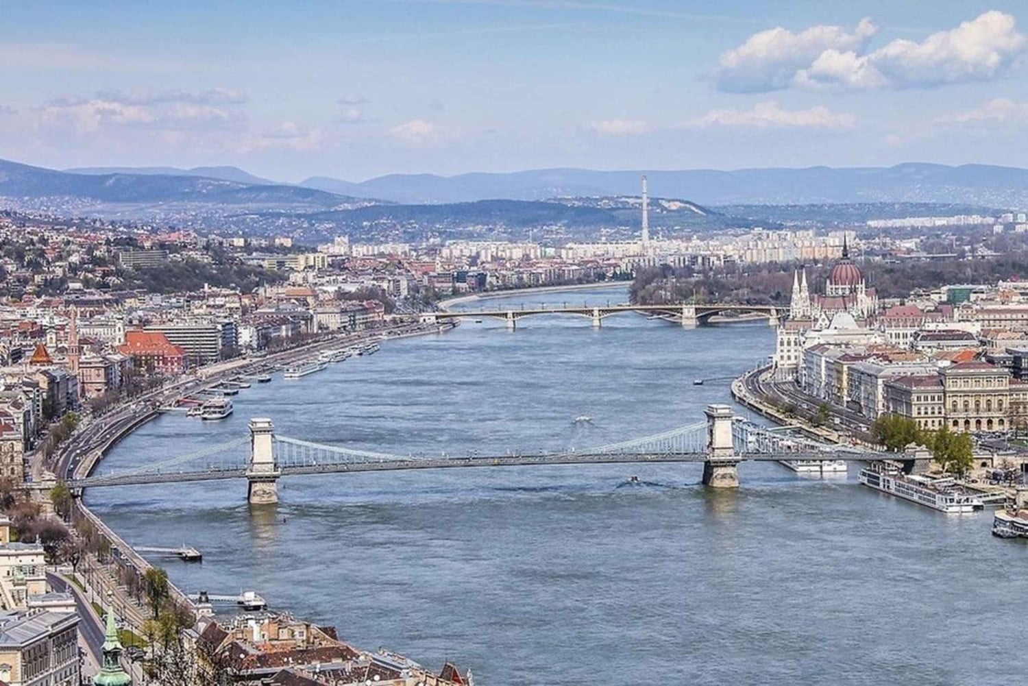 Von Wien: Private Tour nach Budapest – Geschichte & Aussicht
