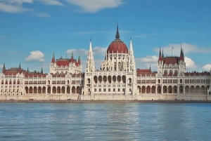 From Vienna: Private Day Tour of Budapest inc. Local Guide