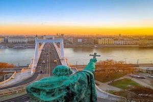 From Vienna: Private Day Tour of Budapest inc. Local Guide