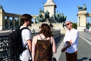 Full Day Budapest City Tour with Lunch, Wine & Dessert