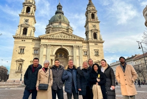 Koko päivän Budapestin kaupunkikierros lounaalla, viinillä ja jälkiruoalla