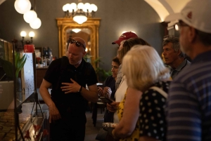 Koko päivän Budapestin kaupunkikierros lounaalla, viinillä ja jälkiruoalla