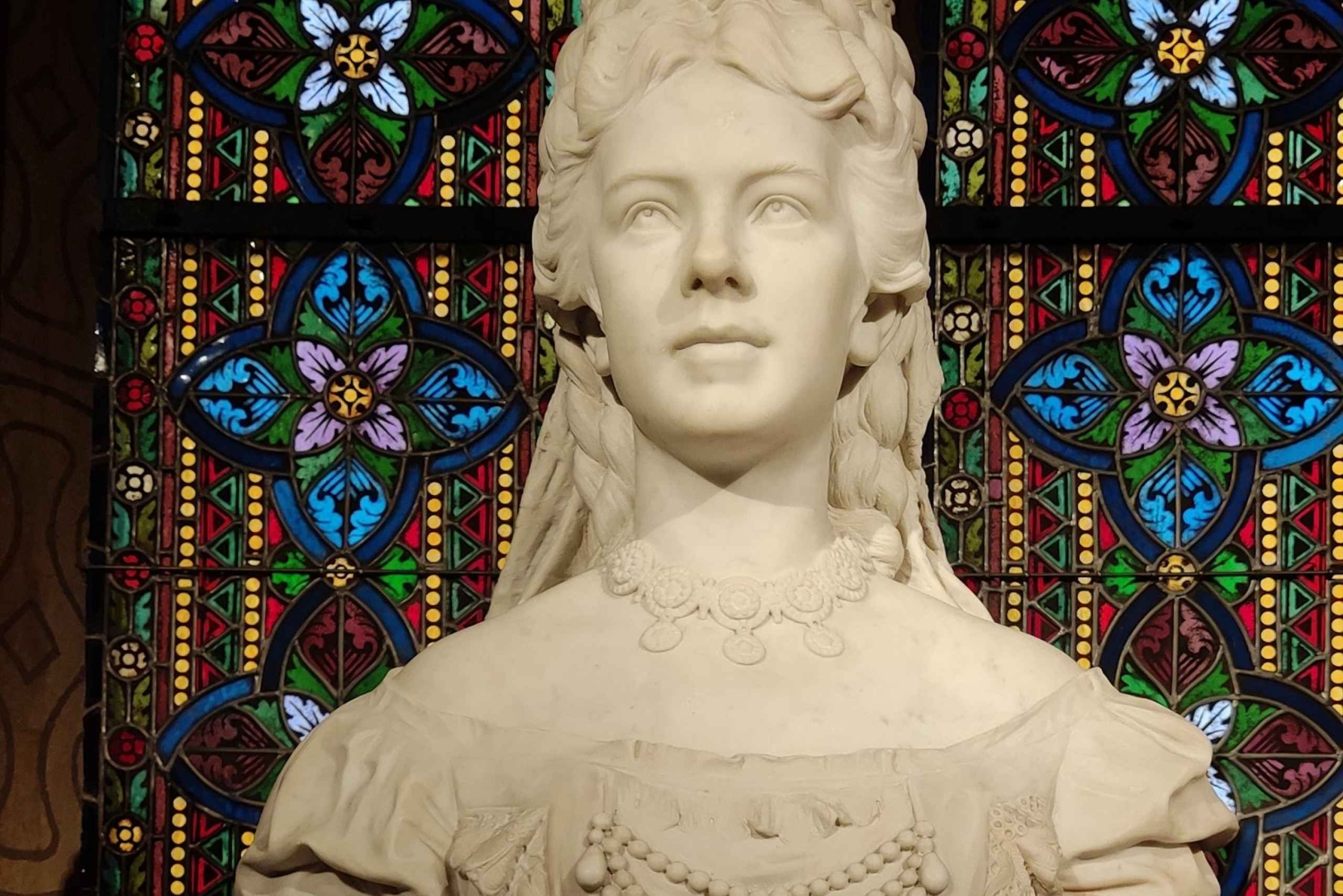 German-language tour of the Matthias Church in Budapest