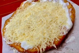 Madtur i den store markedshal med lángos og lokale lækkerier