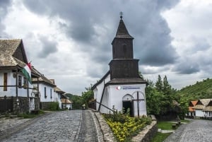 ホロコー、農村遺産、ブダペスト発日帰りツアー