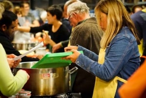 Budapest: Cooking School – Hungarian Menu & Local Market