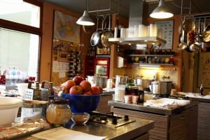 Budapest: Cooking School – Hungarian Menu & Local Market