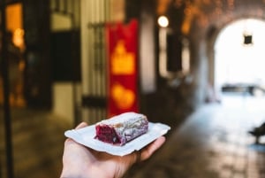 クラシックなロシアンジープとGクラスで行く、ブダペストの名所ツアー