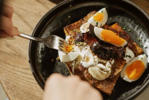 János Hill Sightseeing with Traditional Lunch: Normafa Síház