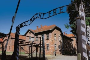 Kraków: 3-Day Jewish Quarter, Wieliczka, and Auschwitz Tour