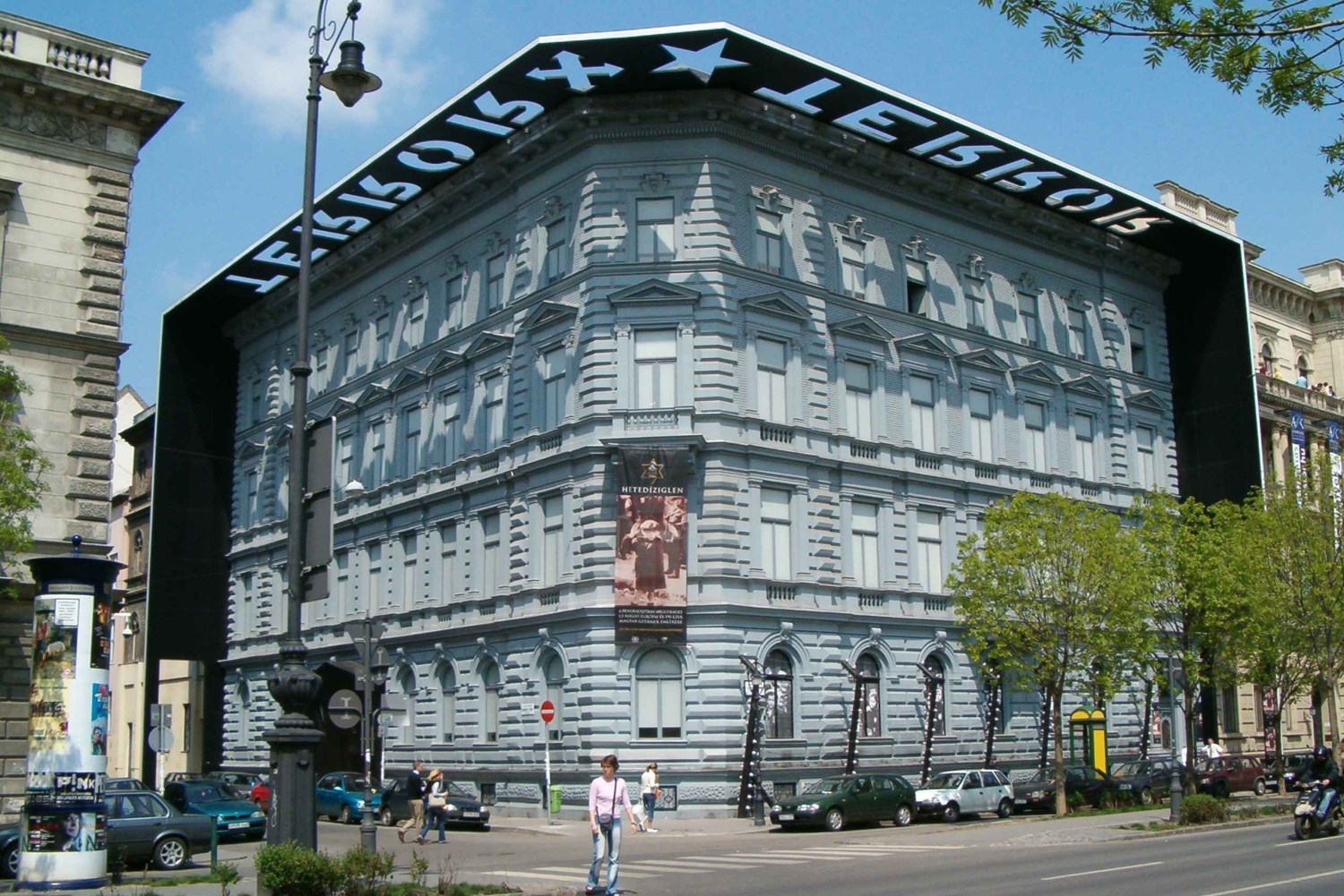 Elämä kommunismin aikana kauhun talossa tai Statue Parkissa