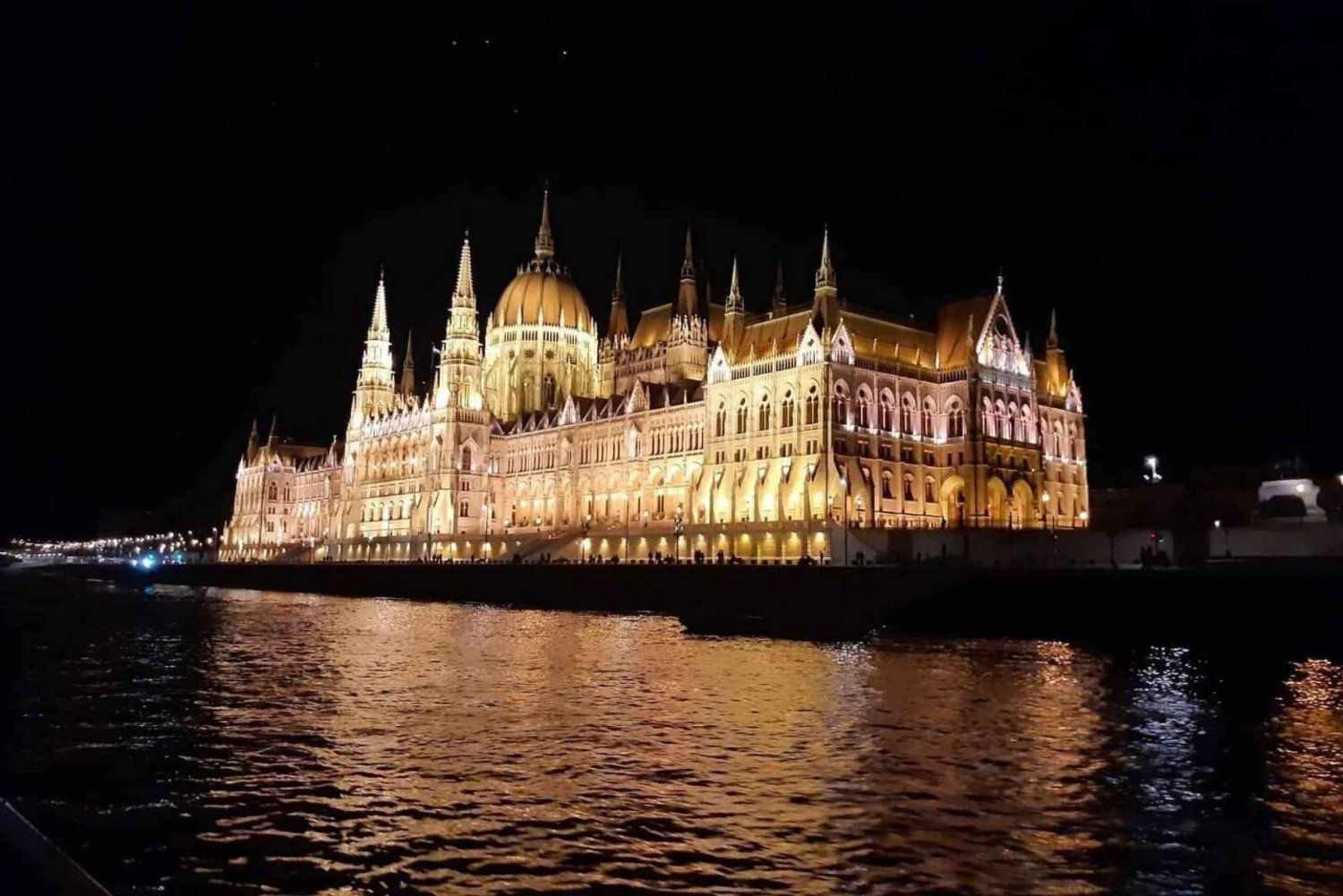 The Only Budapest Boat Cruise with Live Guiding (+Drink)