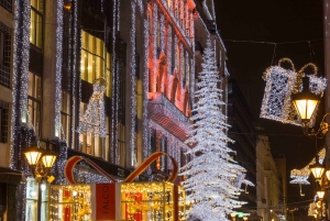 Magical Christmas Markets and Bites Walking Tour in Budapest